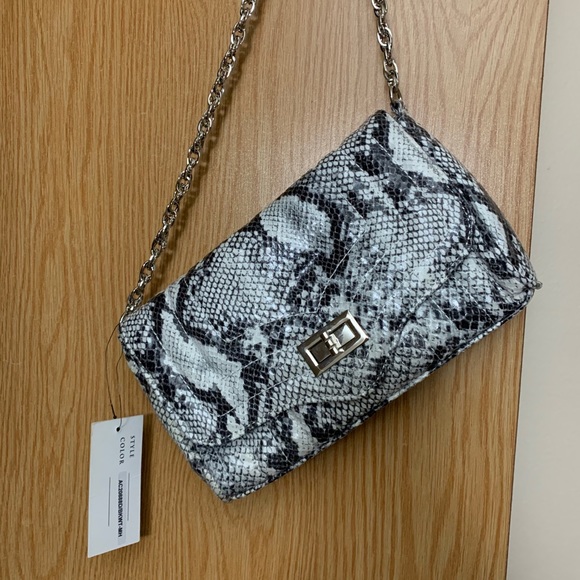 The Lady Loves Couture Handbags - Marjorie Harvey shoulder bag